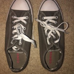Womens converse size 8